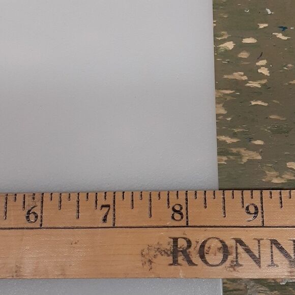 4 pc bundle; Covered fruit/veggie tray, cutting board, & set of 2 strainers - Picture 5 of 12